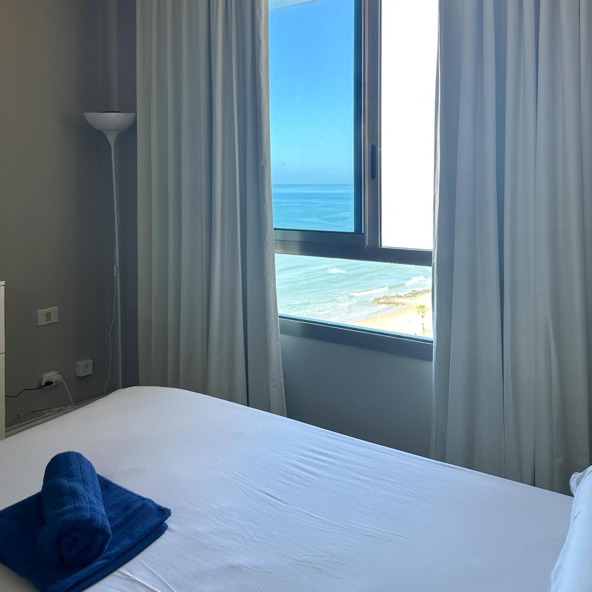 Apartment מגדל אלמוג - 